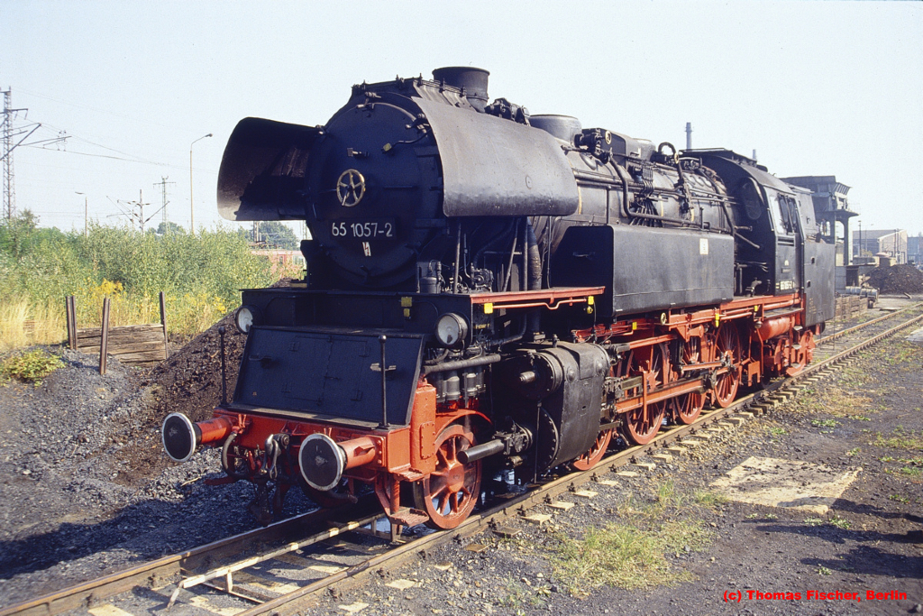65 1057 im Bw Cottbus