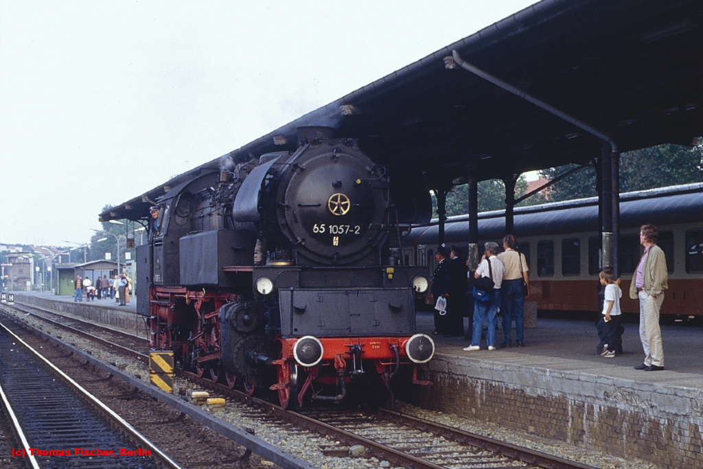 65 1057 im Bf. Berlin-Charlottenburg